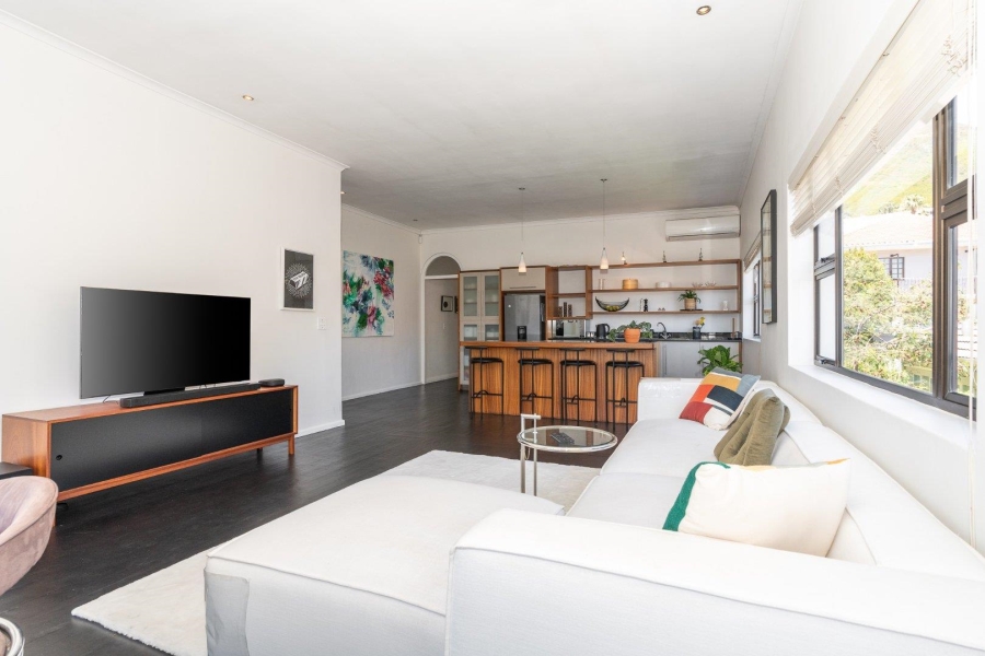 To Let 2 Bedroom Property for Rent in Vredehoek Western Cape